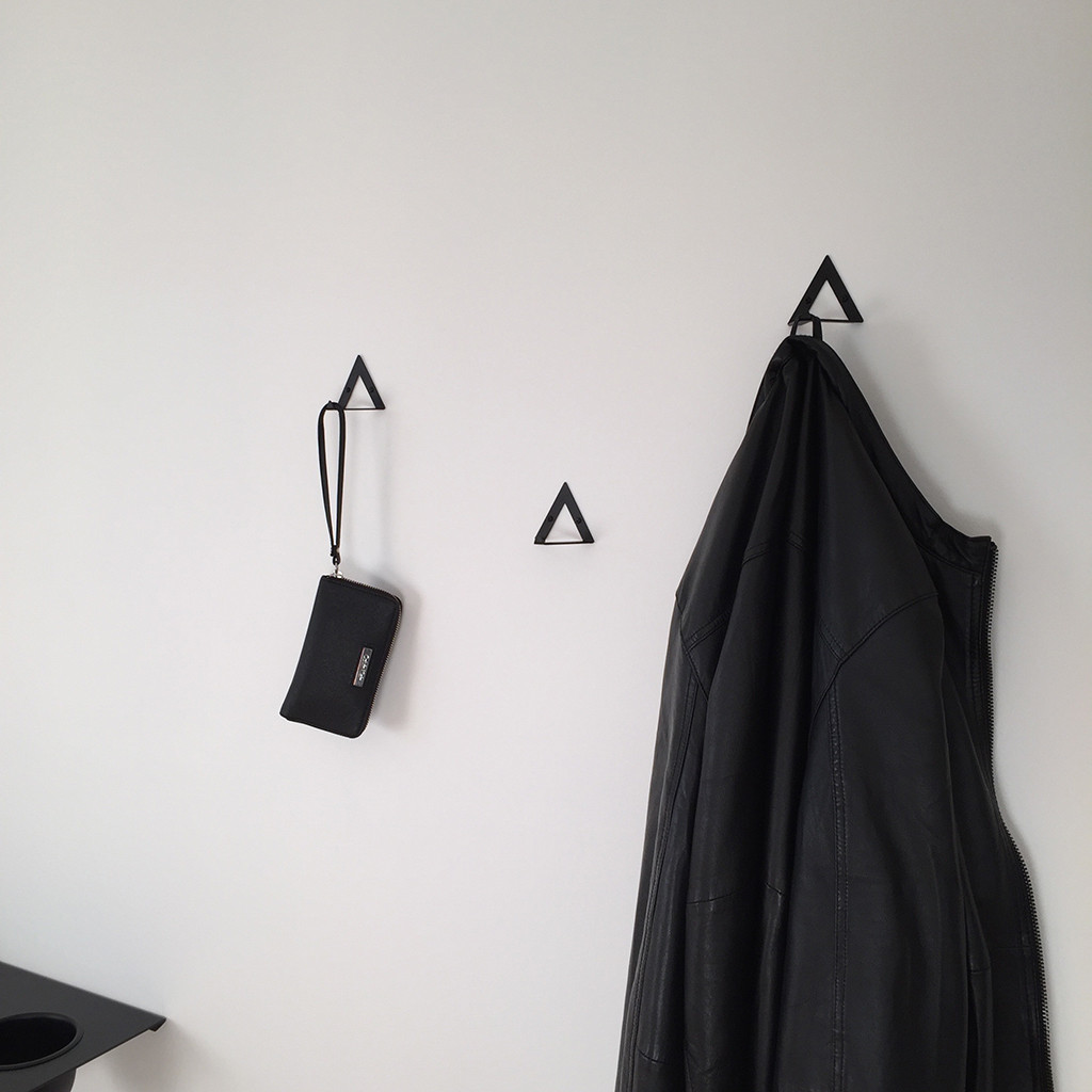 Nichba Triangle Wall Hooks in Black